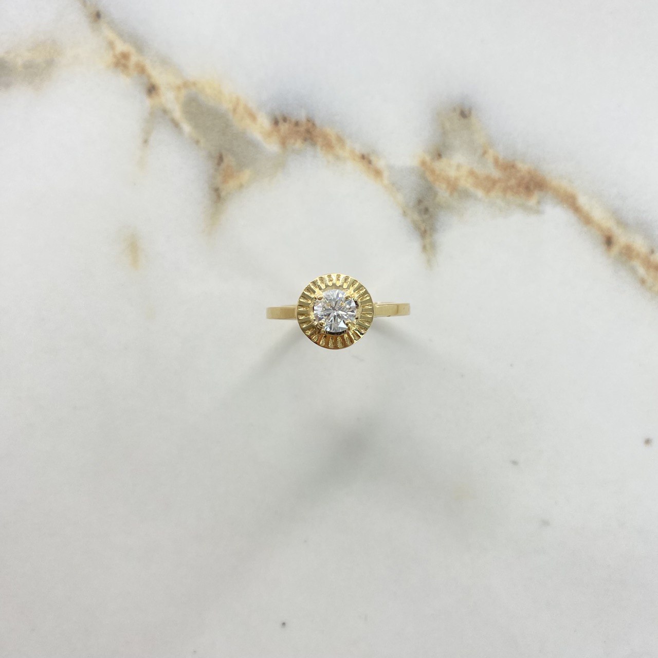 Anillo Solitario Halo 4.18gr / T5 / Diamante 50pts Oro Amarillo (Joya) &