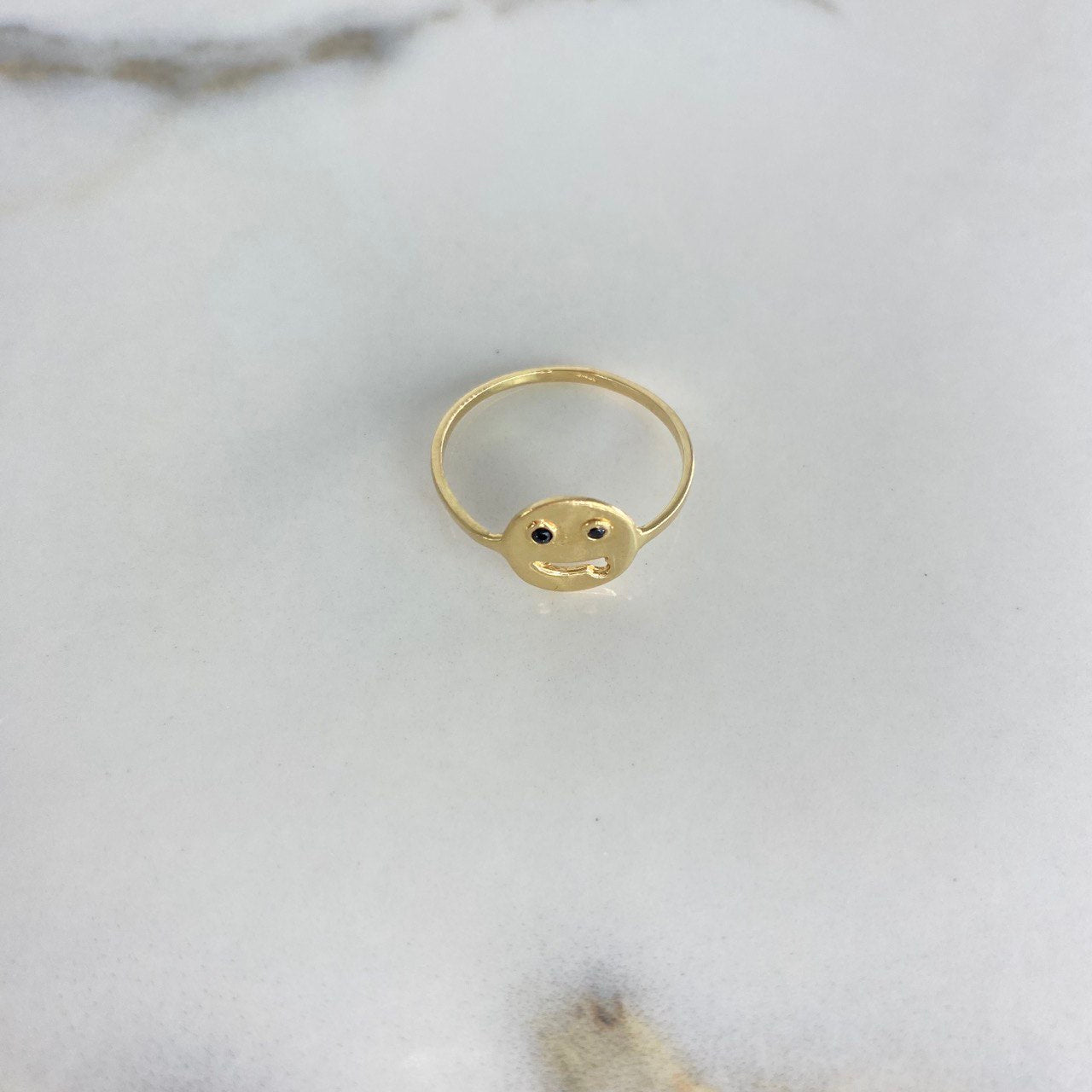 Anillo Emoji 1.4gr / T7 1/4 / Circones Negros Oro Amarillo &