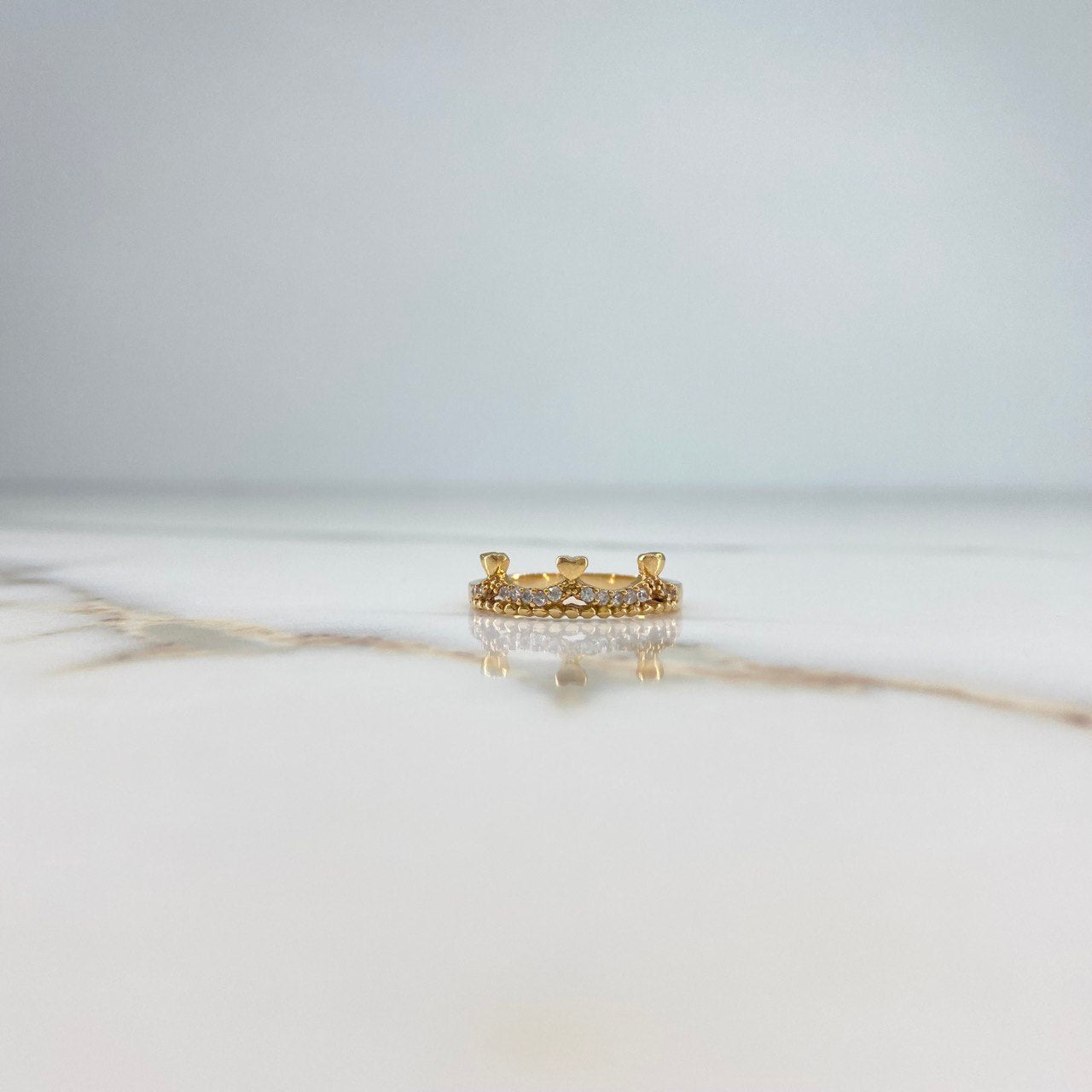 Anillo Corona Corazones 2.25gr / T7 1/2 / 15s Circones Blancos Oro Amarillo &