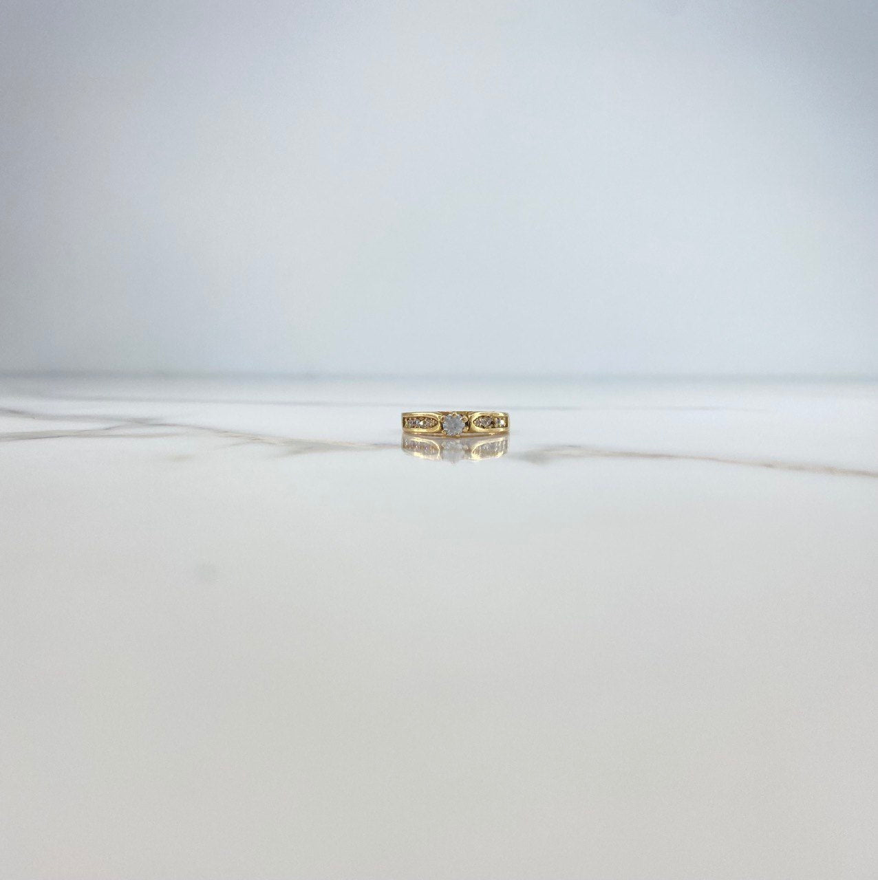 Anillo Puente 3.1gr / T4 1/2 / Circones Blancos Oro Amarillo &