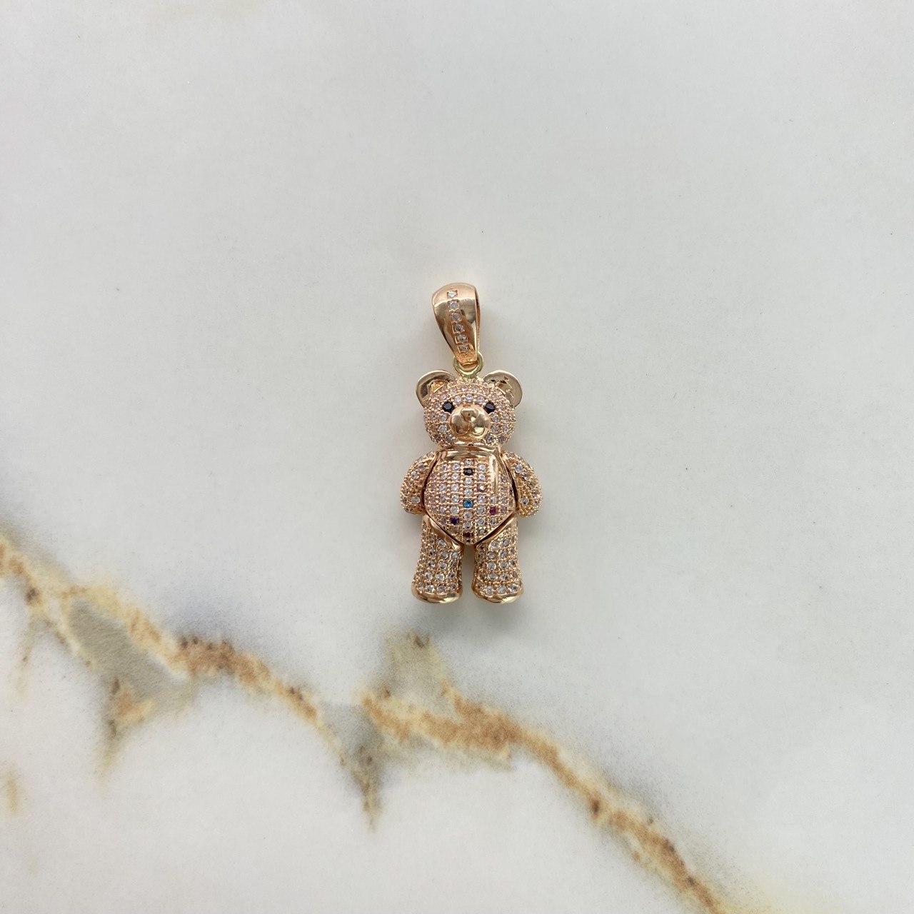 Dije Oso 8.75gr / 3.5cm / Circones Colores Bufanda Oro Rosa $