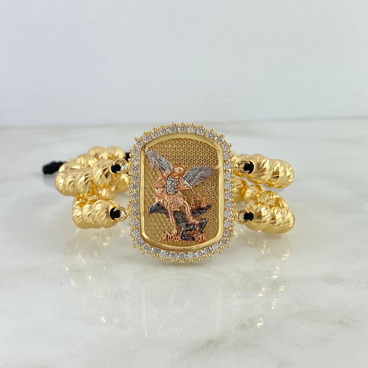 Pulsera Negra San Miguel Arcángel 29.6gr / 8mm-4mm Bolas Diamantadas 34 und Circones Blancos Tres Oros ©