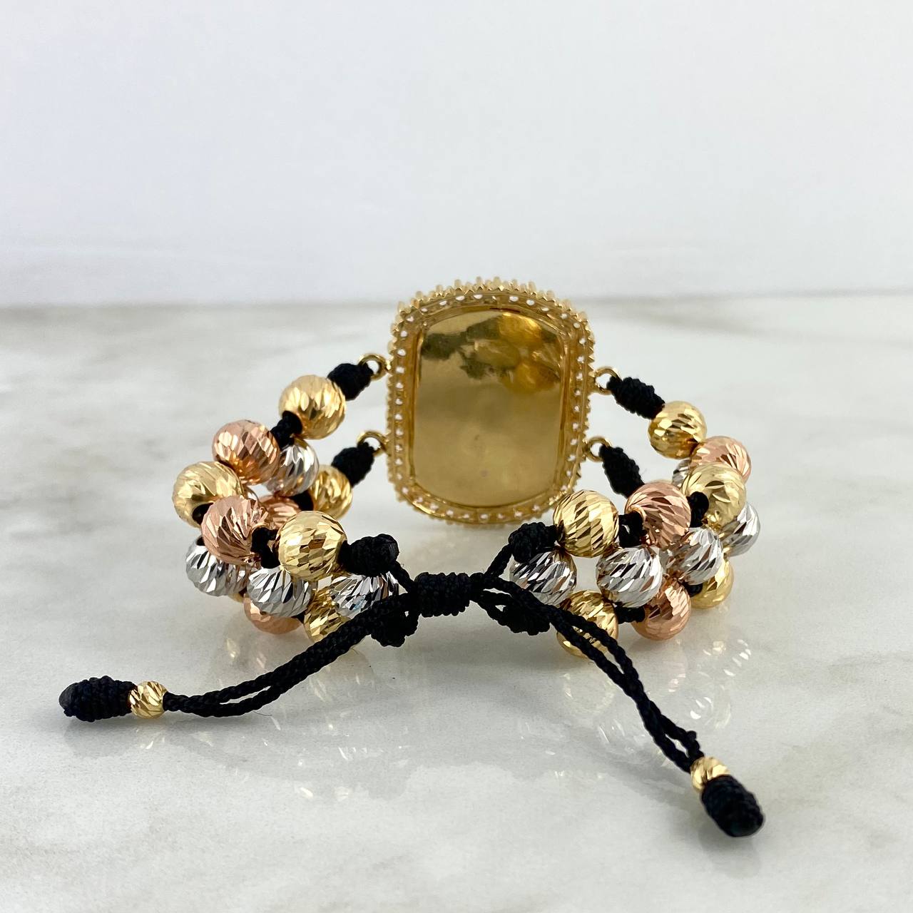 Pulsera Negra San Miguel Arcángel 32.25gr / 8mm-4mm Bolas Diamantadas 32 und Circones Blancos Tres Oros ©