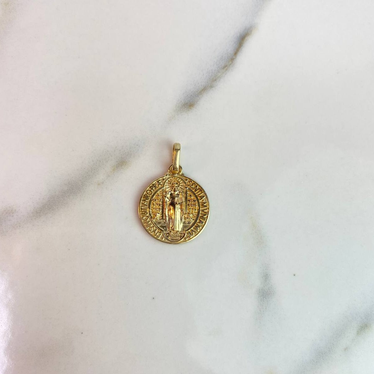 Dije San Benito 3.45gr / 2.5cm / Macizo Oro Amarillo $
