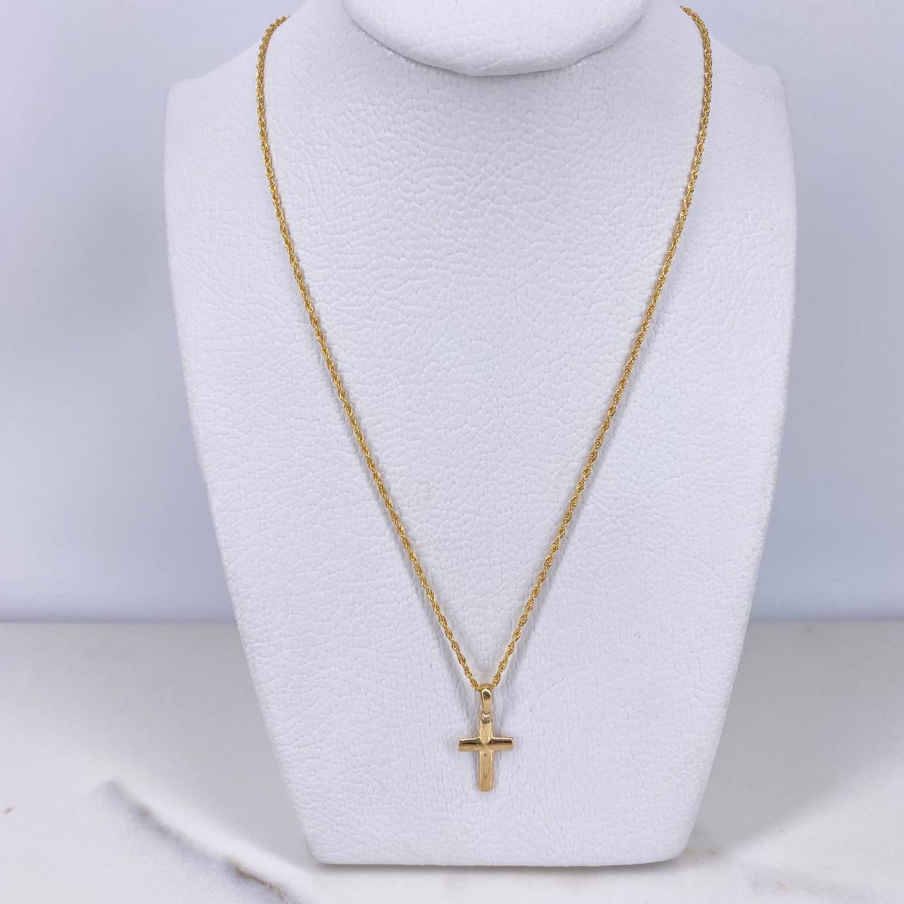 Cadena Lazo 0.95gr / 50cm + Dije Cruz Lisa 0.70gr / 2cm Oro Amarillo (Oferta) $