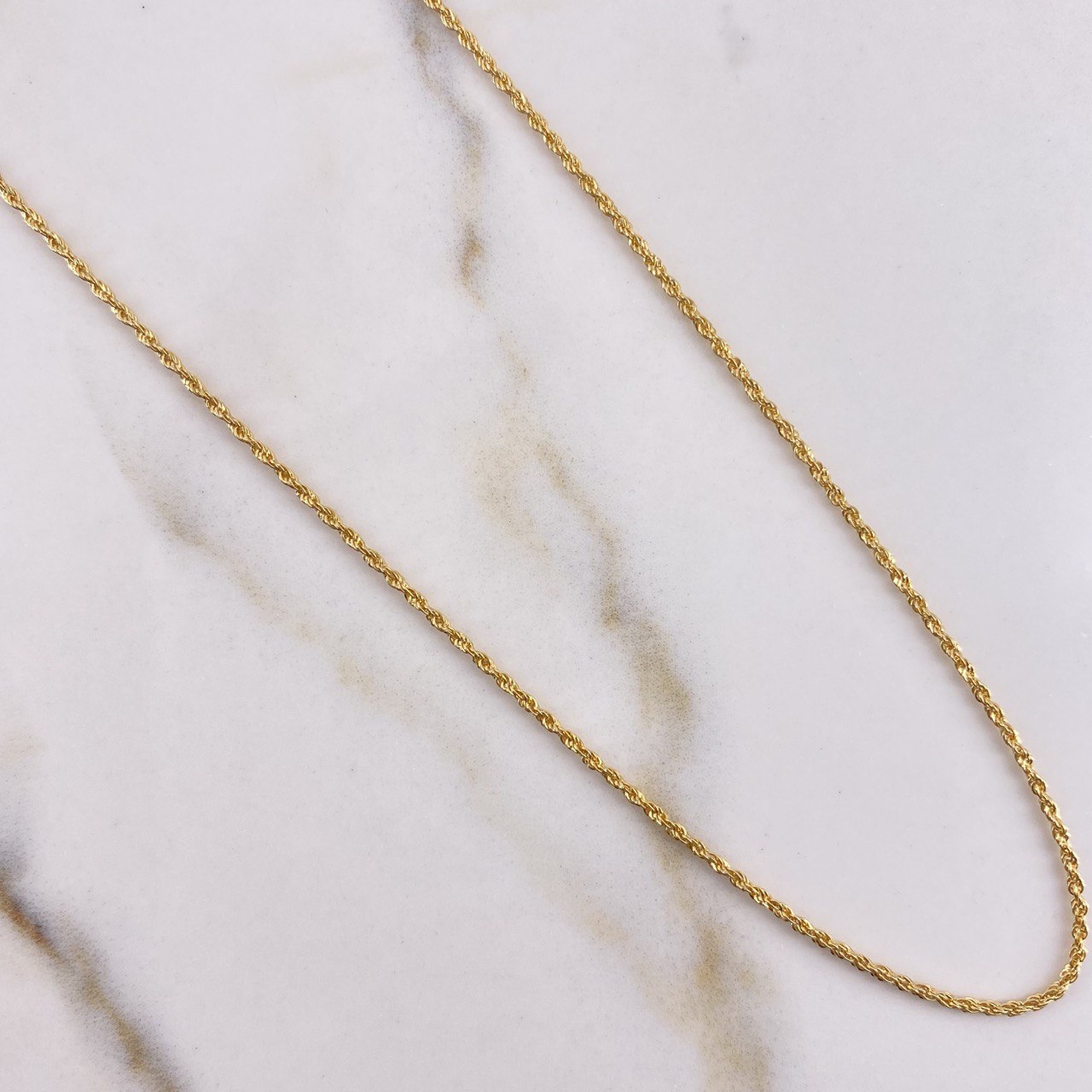 Cadena Lazo 1.10gr / 60cm + Dije Caballo 1.20gr / 2.5cm Oro Amarillo (Oferta) $