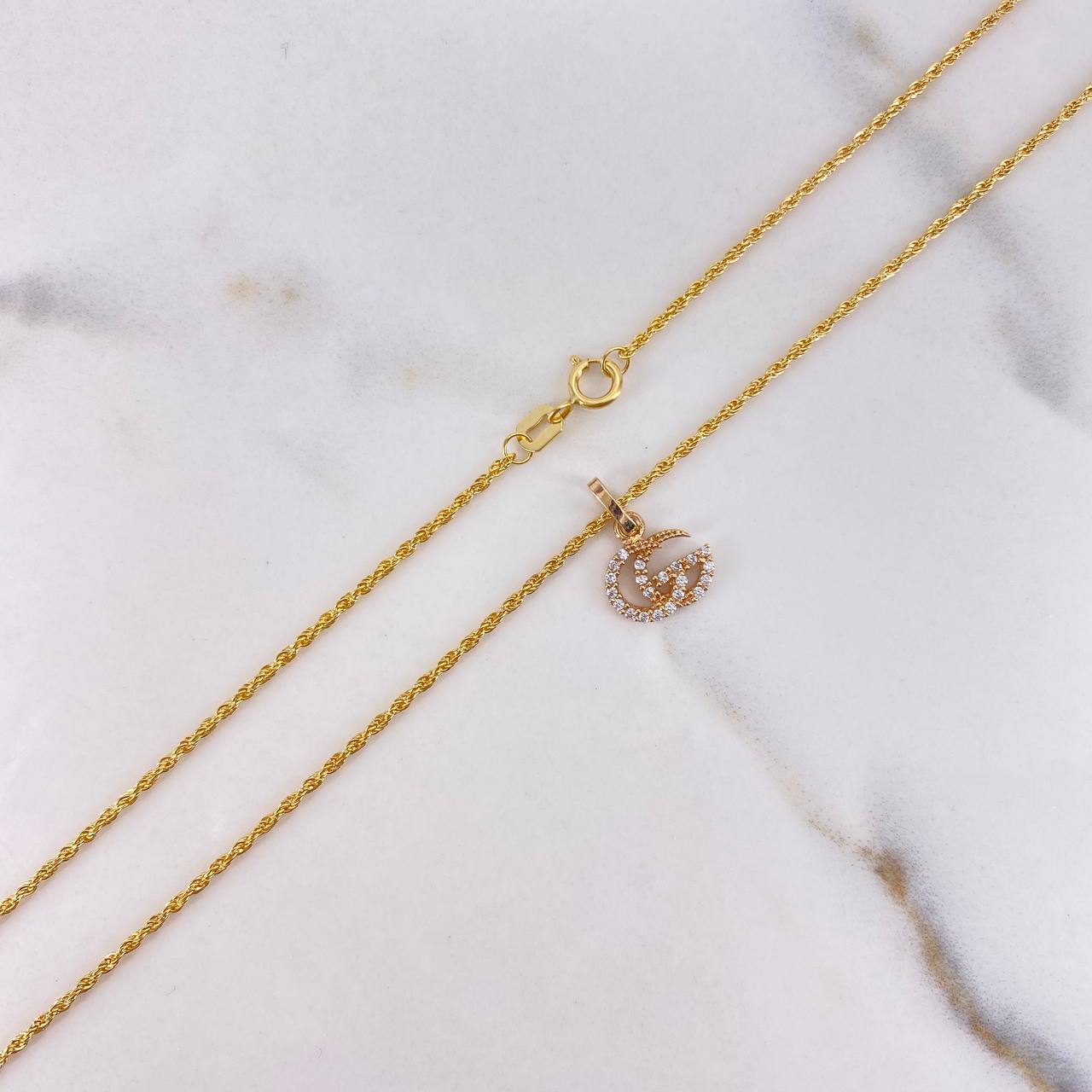 Cadena Lazo 1.10gr / 60cm + Dije Calabrote Circones Blancos Oro Rosa 0.55gr / 1.5cm Oro Amarillo (Oferta) &