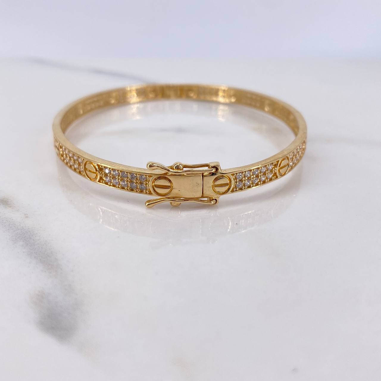 Pulso Tornillo 13.05gr / 19cm / Circones Blancos Oro Amarillo $