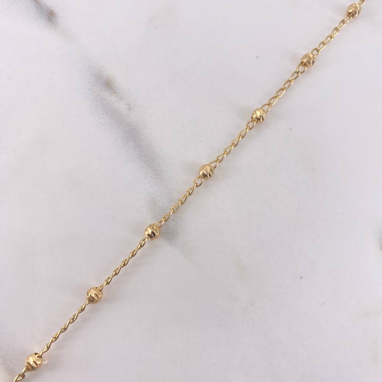 Pulso Denario Virgen Milagrosa 3.25gr / 19cm / 4mm Bolas Diamantadas Cruz Circones Blancos Oro Amarillo $