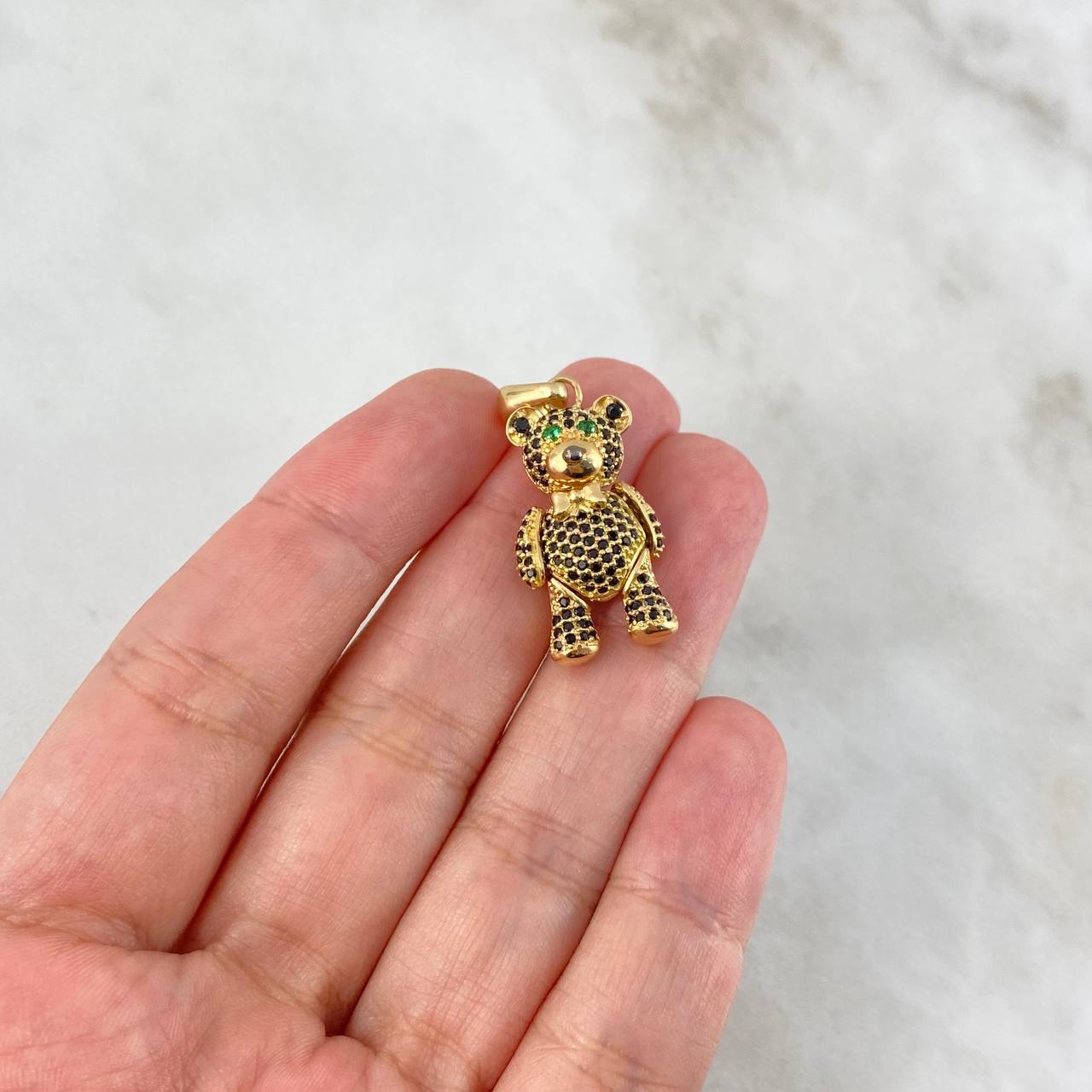 Dije Oso Articulado Pardo 5.8gr / 3.2cm / Circones Negros Verdes Oro Amarillo