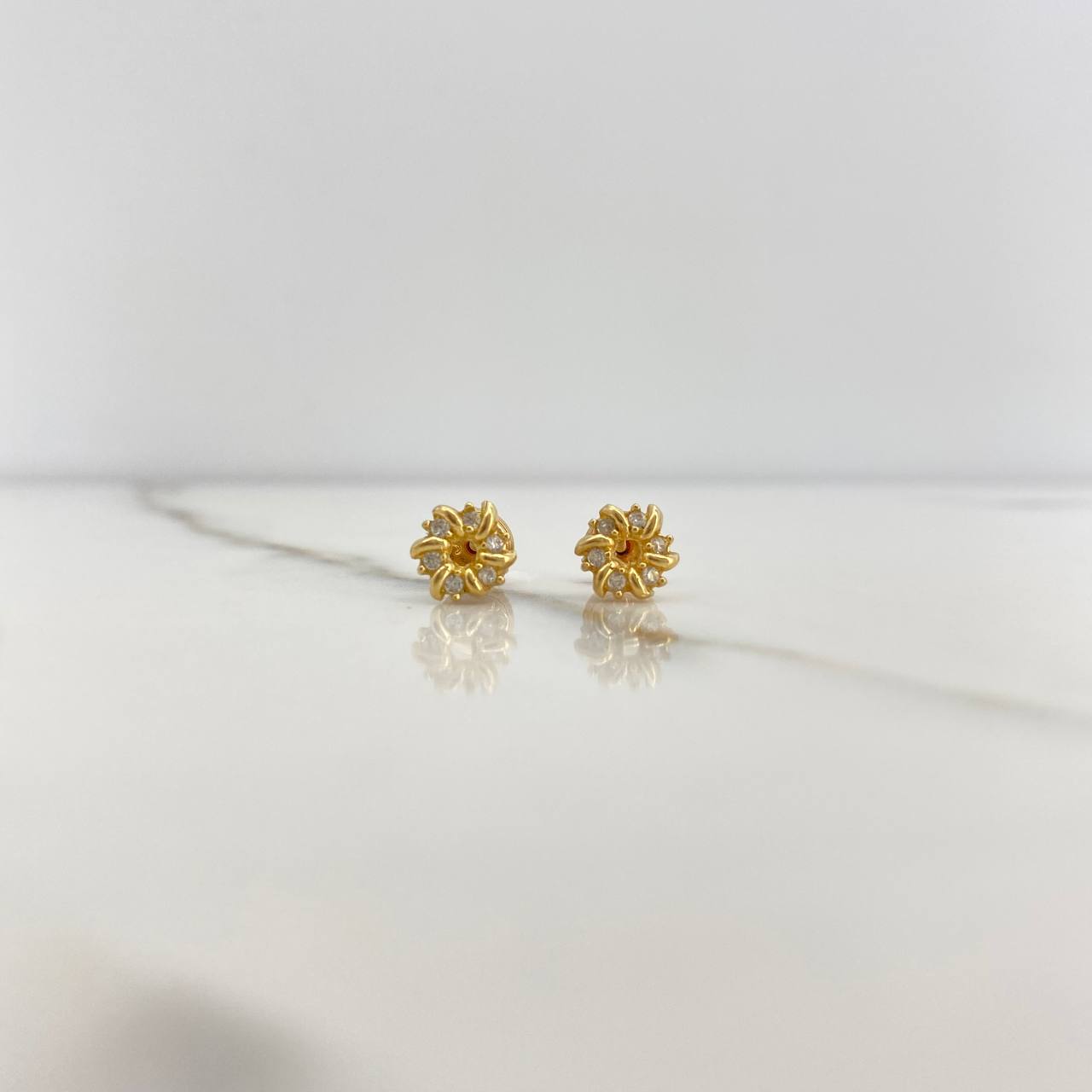 Topos Flor Hawaiana 1.05gr / Circones Blancos Oro Amarillo $