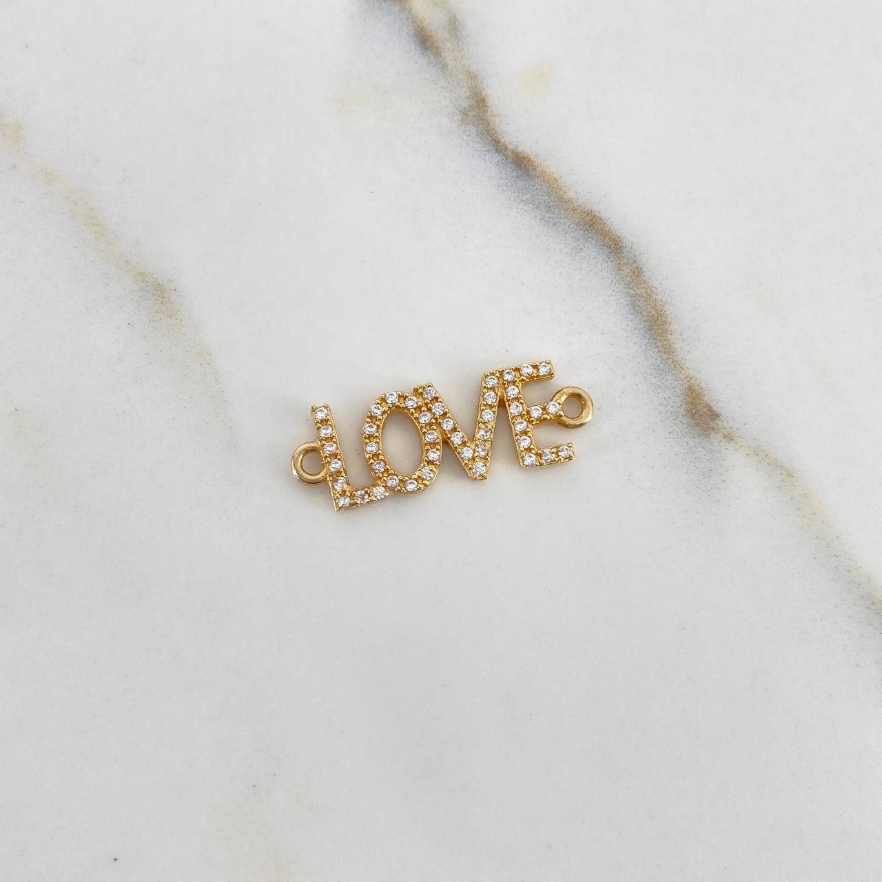 Herraje Love 1.45gr / 2.3cm / Circones Blancos Oro Amarillo $