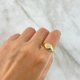 Anillo Sello Corazon 2.15gr / T7 1/2 / Rayado Tres Oros