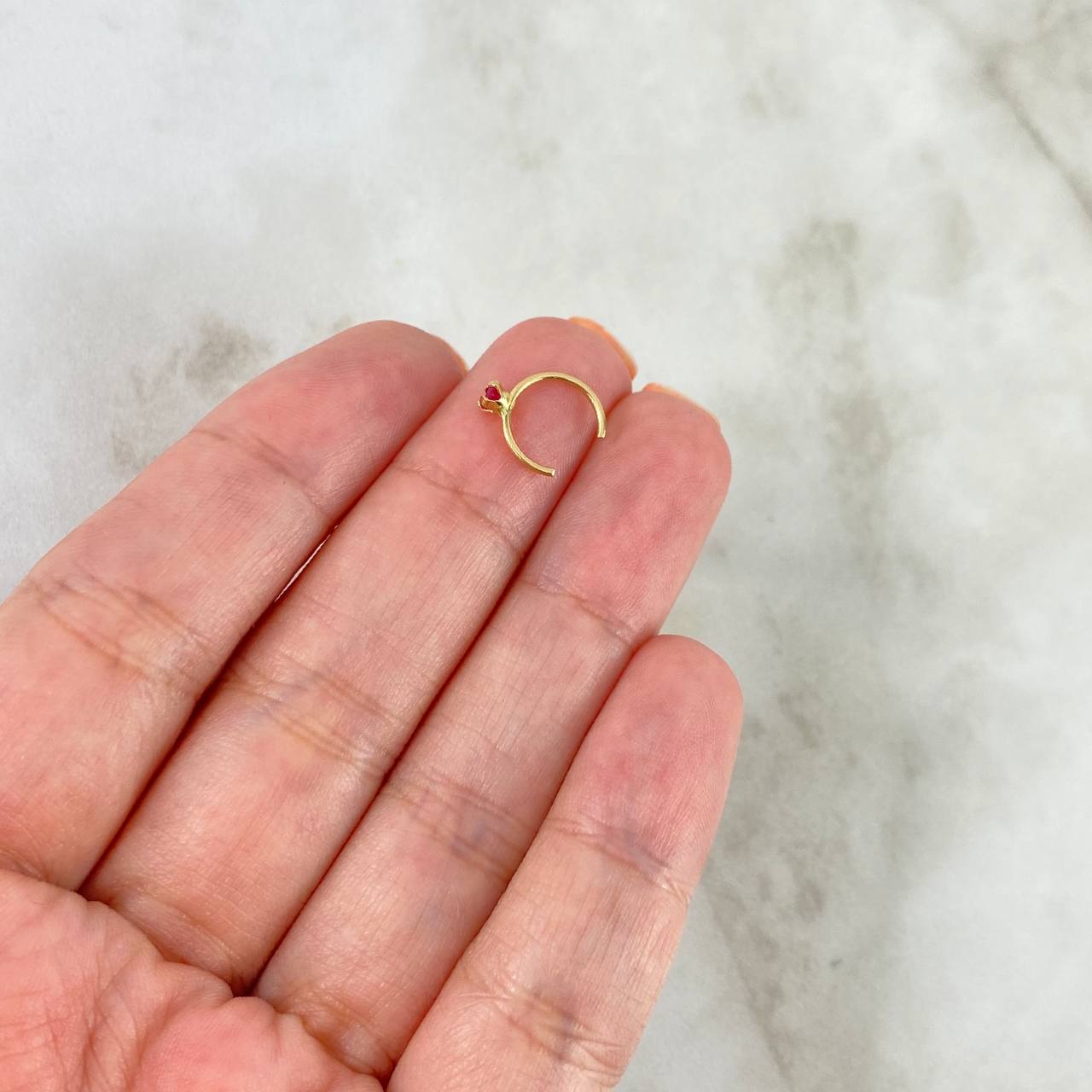 Piercing Aro Simulador 0.2gr / 1cm / 1mm Circon Fucsia Oro Amarillo (Joya)