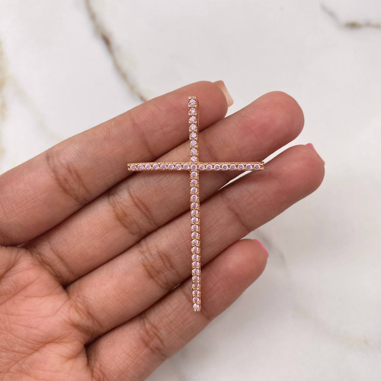 Dije Cruz 3.35gr / 5cm / Circones Rosas Oro Rosa $