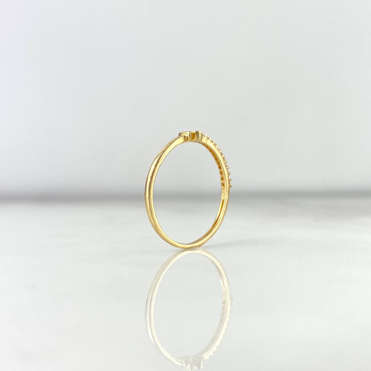 Anillo Fe 0.95gr / T7 1/4 / Circones Blancos Oro Amarillo