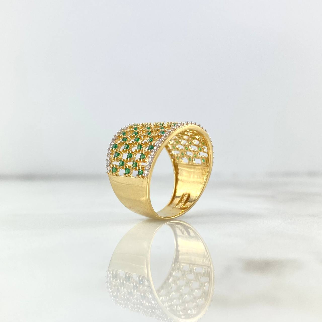 Anillo Enmallado 5.4gr / T67 1/4 / Circones Verdes y Blancos Oro Amarillo