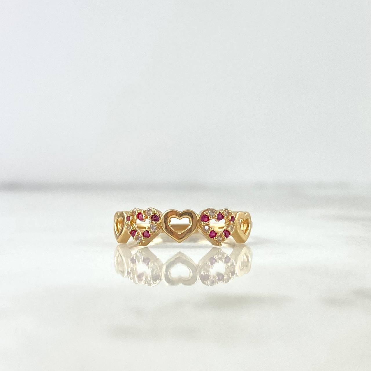 Anillo Corazones 1.95gr / T7 / Circones Blancos y Fucsias Oro Amarillo