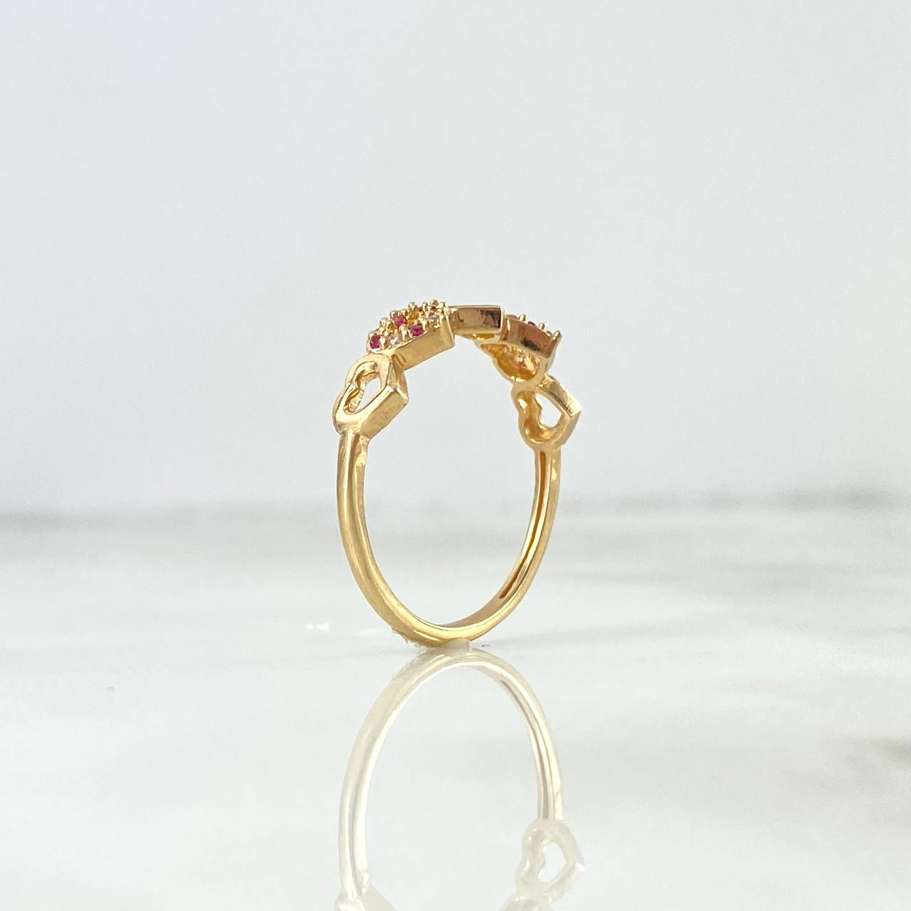 Anillo Corazones 1.95gr / T7 / Circones Blancos y Fucsias Oro Amarillo