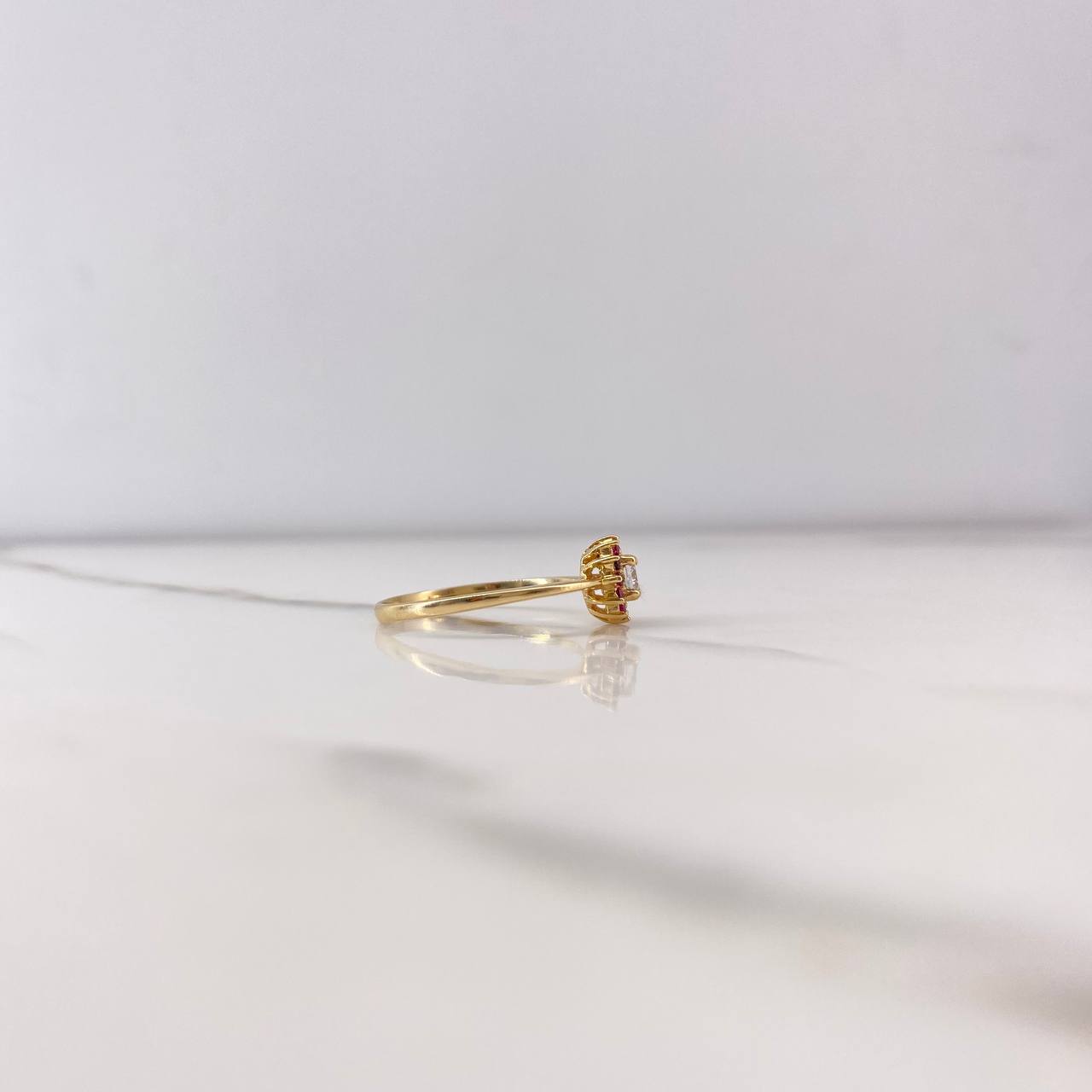 Anillo Solitario Flor 1.95gr / T7 / Circones Fuscias Blancos Oro Amarillo $