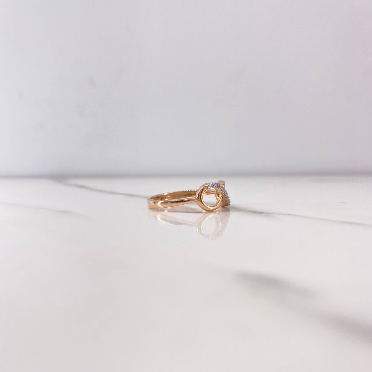 Anillo Infinito 1.6gr / T5 1/4 / Circones Blancos Dos Oros Blanco Rosa $