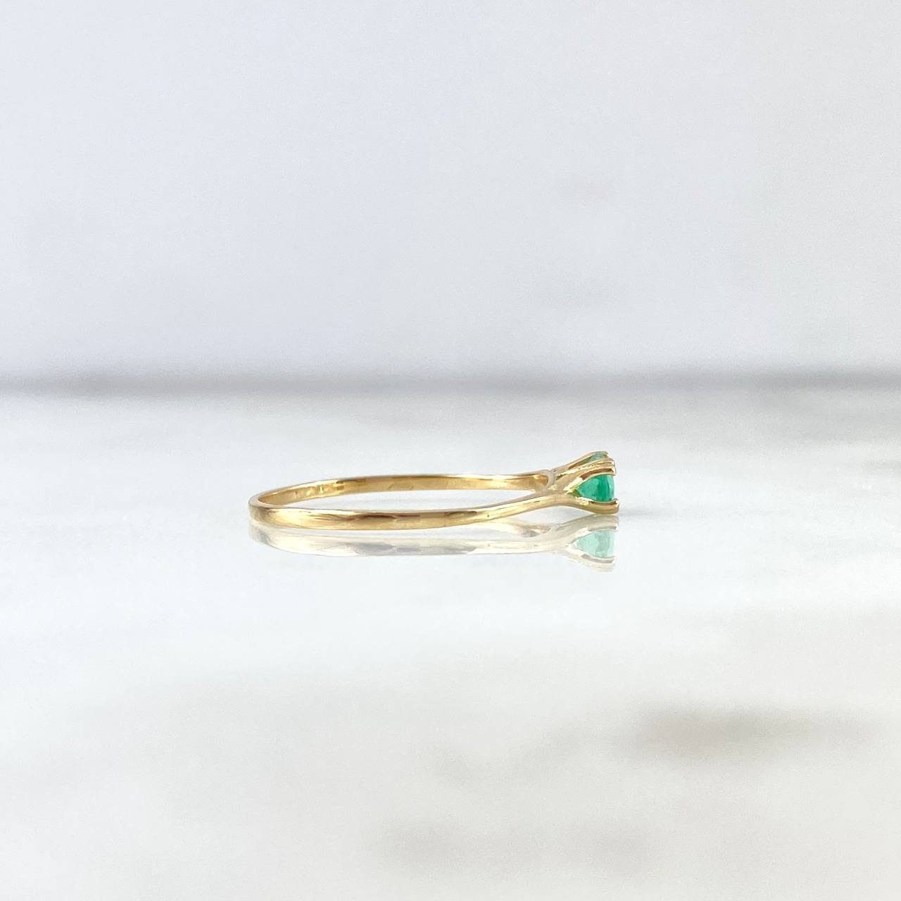 Anillo Solitario 0.9gr / T6 1/2 / Esmeralda 20 Puntos Oro Amarillo (Joya)