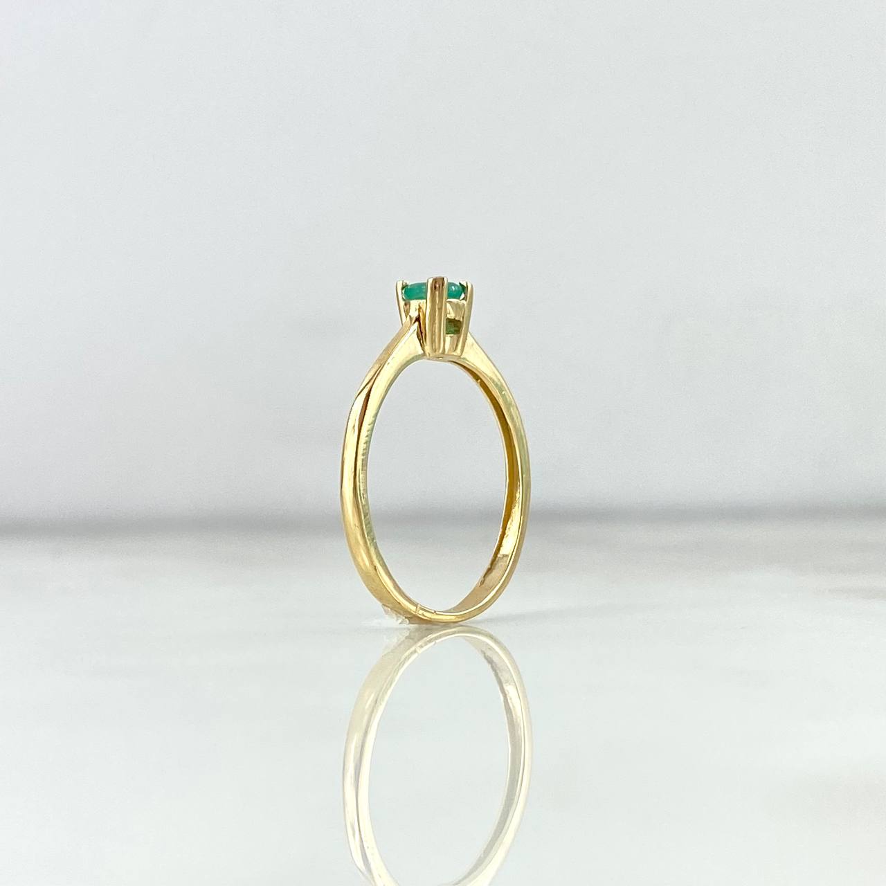 Anillo Solitario 1.95gr / T6 3/4 / Esmeralda 26pts Oro Amarillo (Joya)