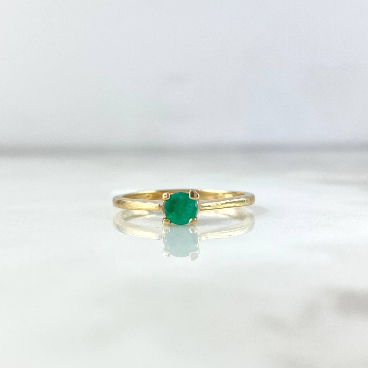 Anillo Solitario 1.95gr / T6 3/4 / Esmeralda 26pts Oro Amarillo (Joya)