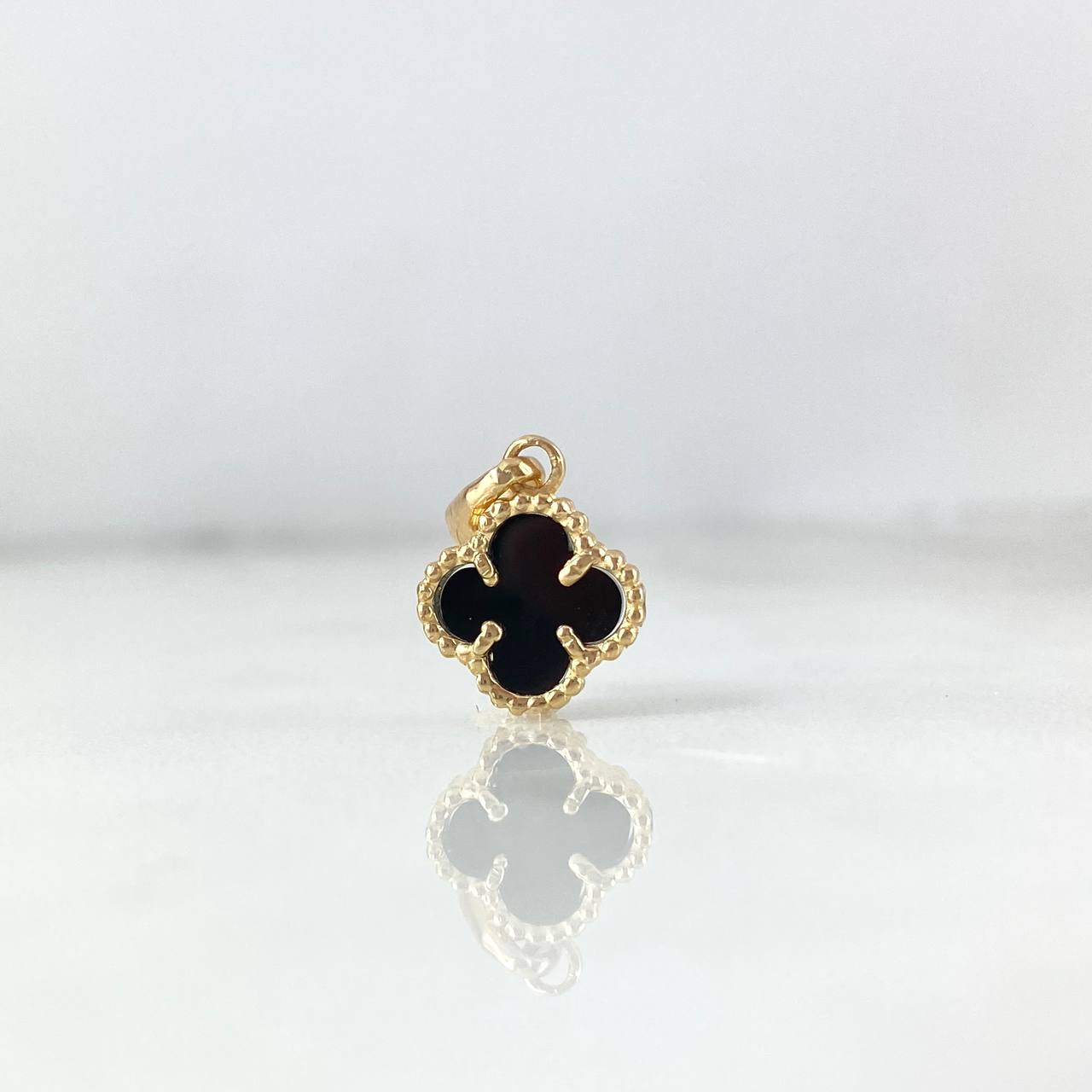 Dije Trebol VCyA 1.35gr / 1.7cm / Agata Negra Oro Amarillo +4