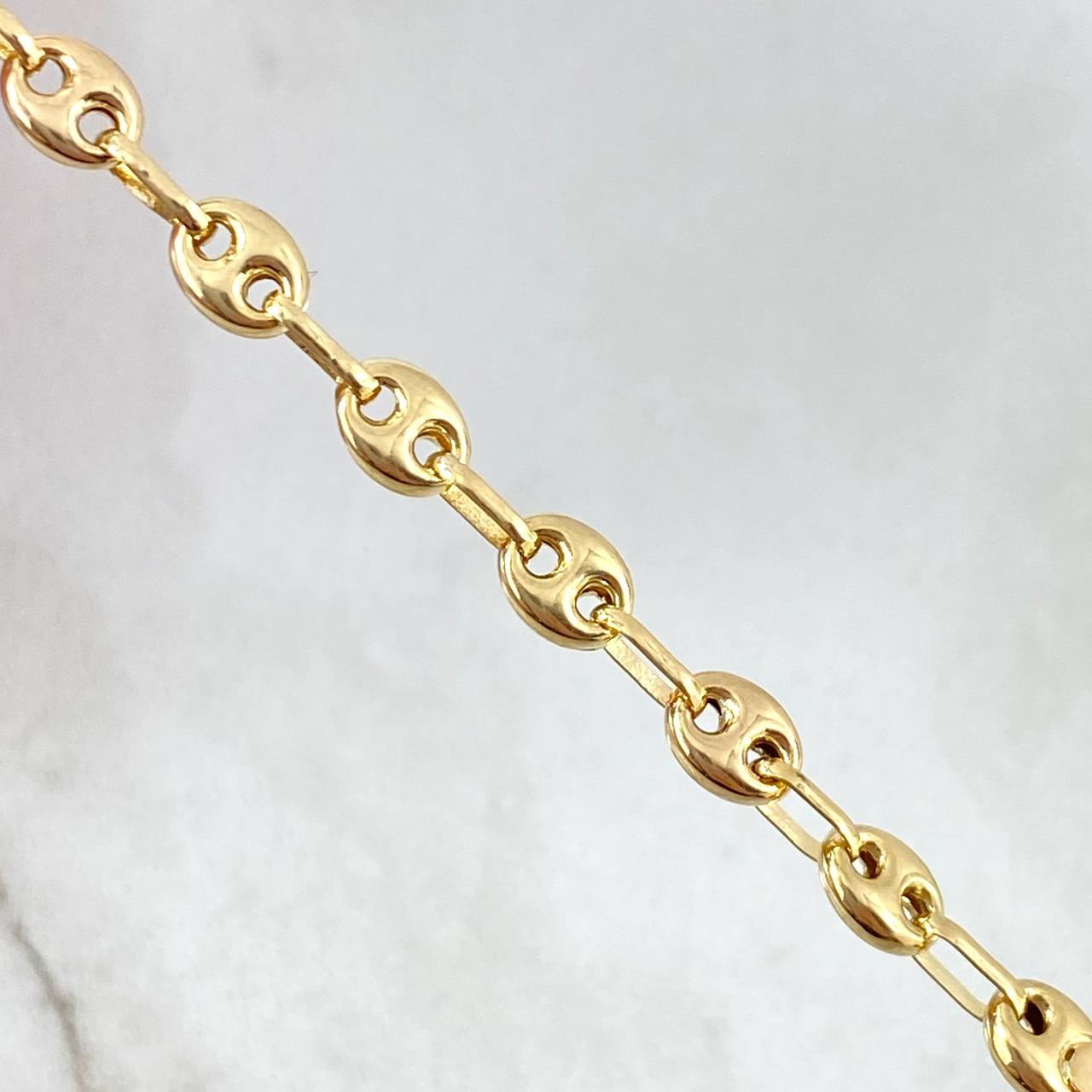 Pulso Bebé GC 1.7gr / 13.5cm / 3mm Placa Rectangular Octagonal Oro Amarillo *