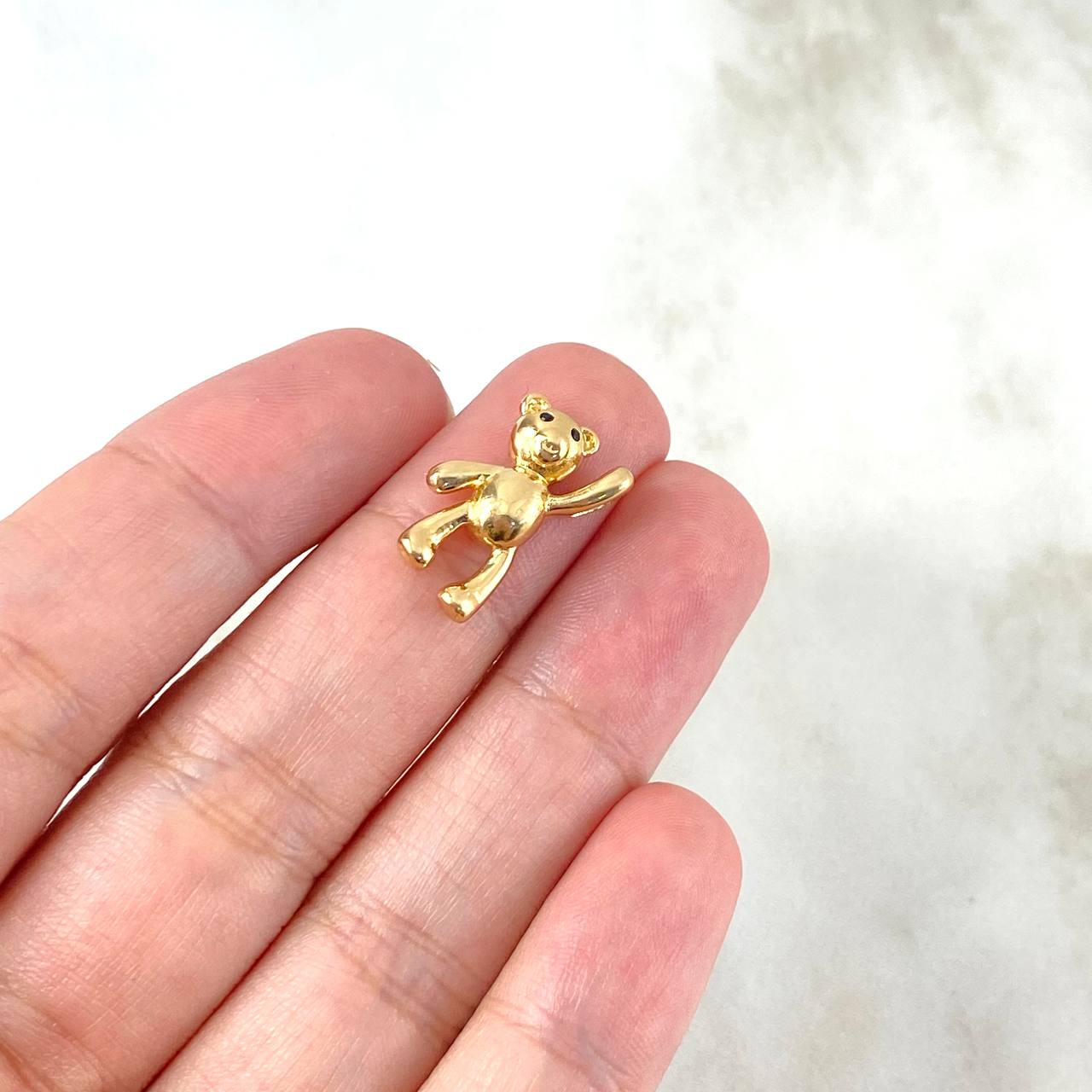 Dije Oso 2.5gr / 1.7cm / Ojos Negros Oro Amarillo