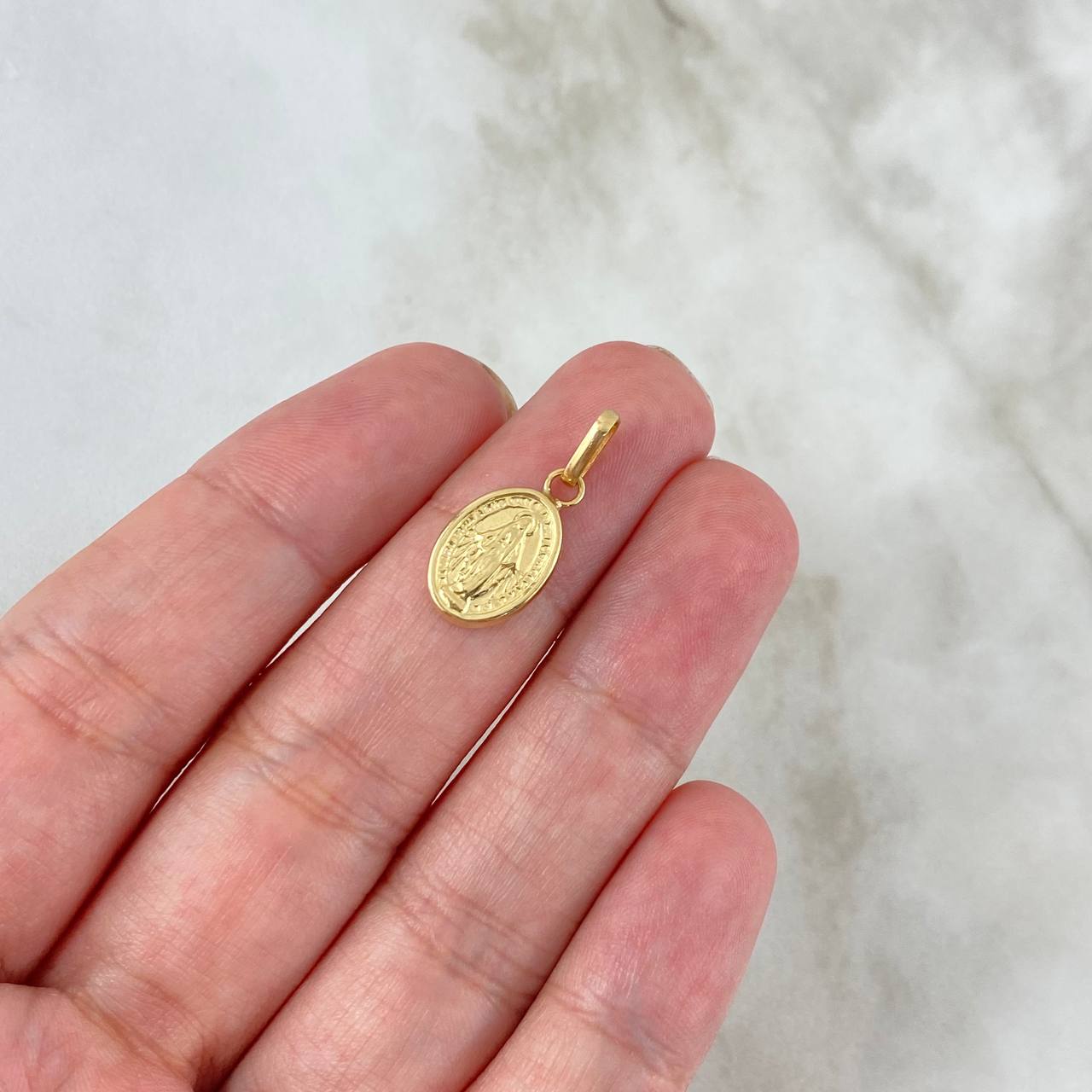 Dije Virgen Milagrosa 0.8gr / 2cm / Oro Amarillo ©