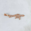 Dije Arma 2.6gr / 4.5cm / Mini Subfusil Circones Blancos Oro Rosa