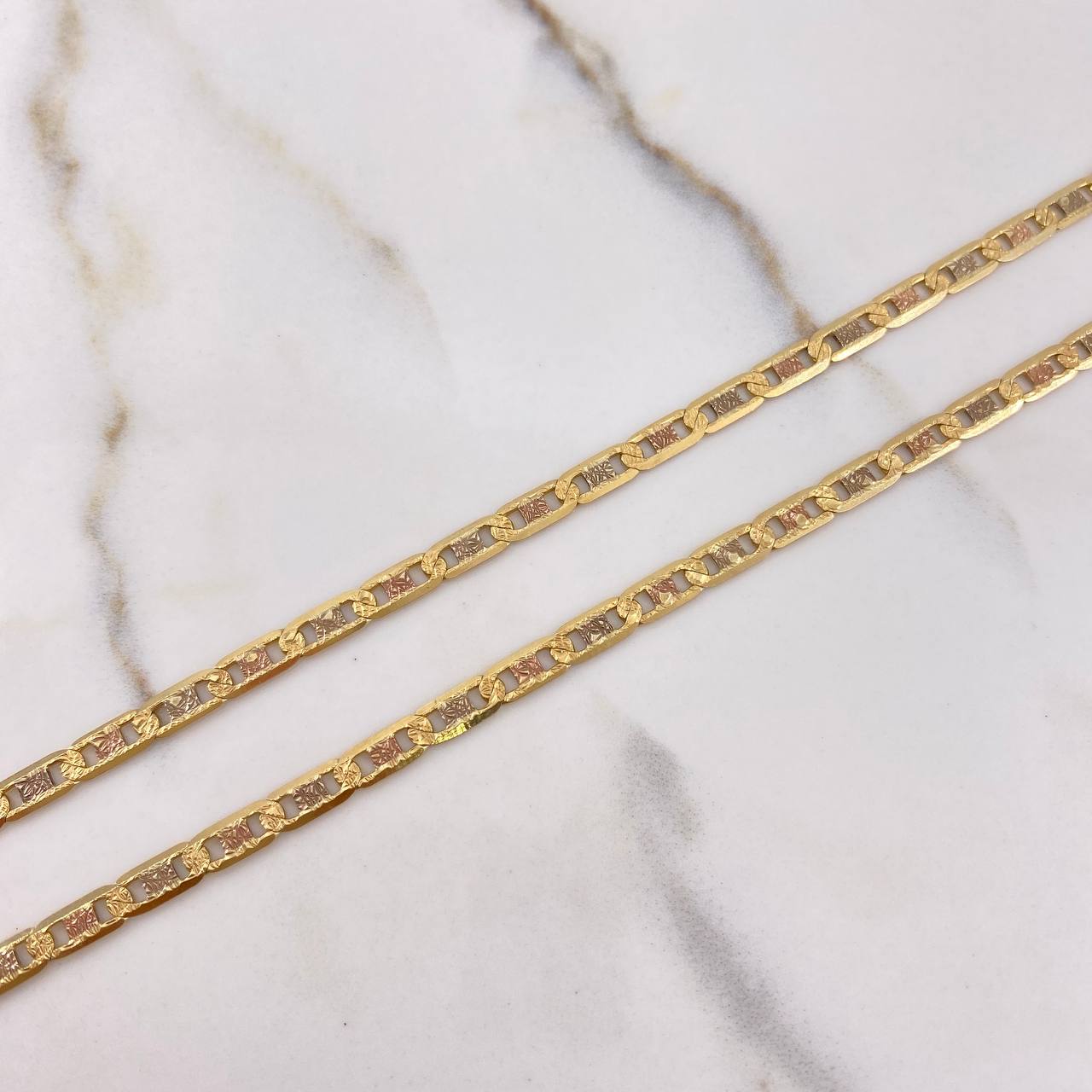 Cadena Escalera Plana 17.25gr / 60cm / 4mm Diamantada Tres Oros +3 $
