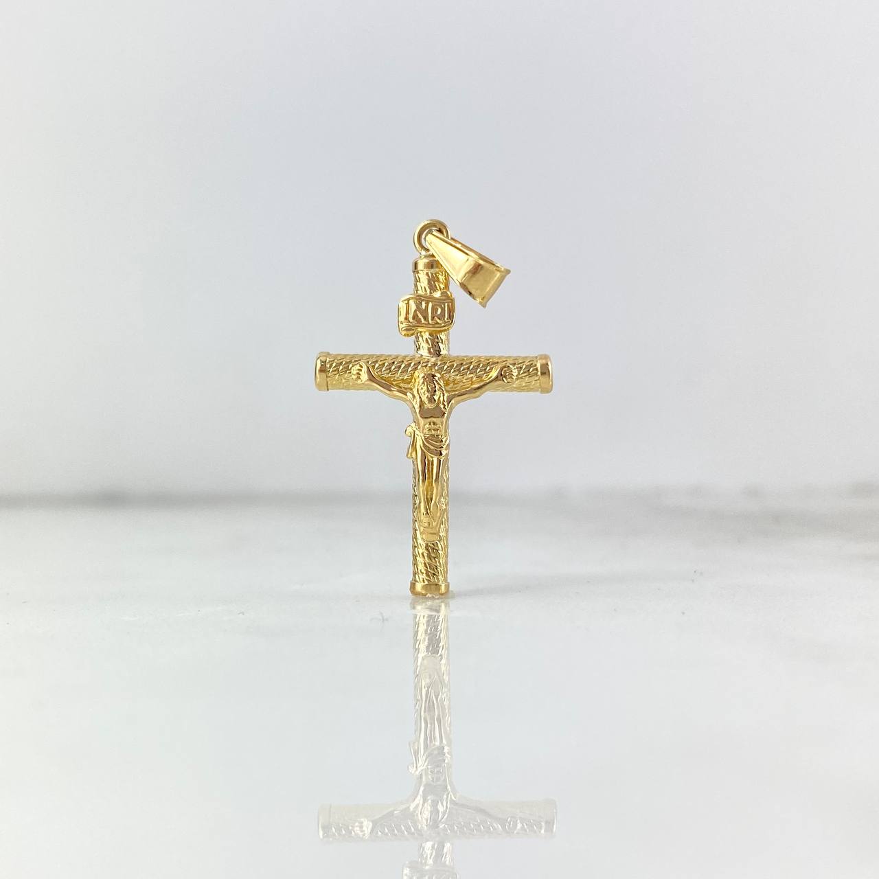 Dije Cruz Cristo 1.2gr / 3.5cm / Baston Texturizado Oro Amarillo