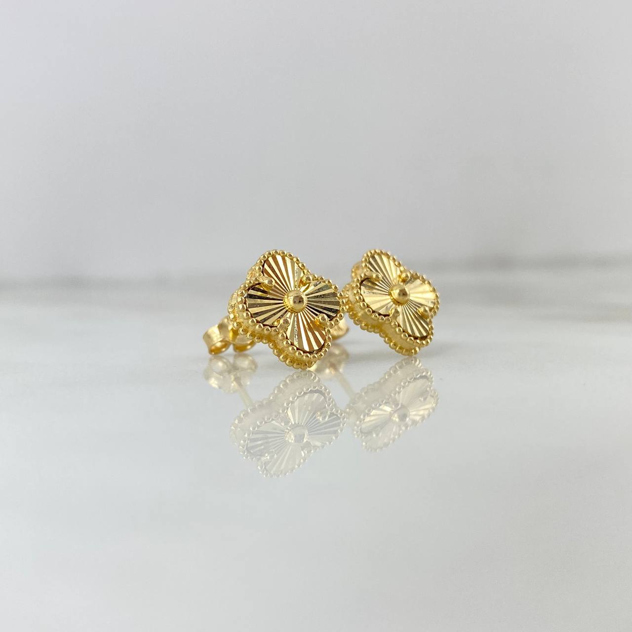 Topos Trebol VCyA 2.85gr / 1cm / Diamantados Broche Mariposa Oro Amarillo +4 *