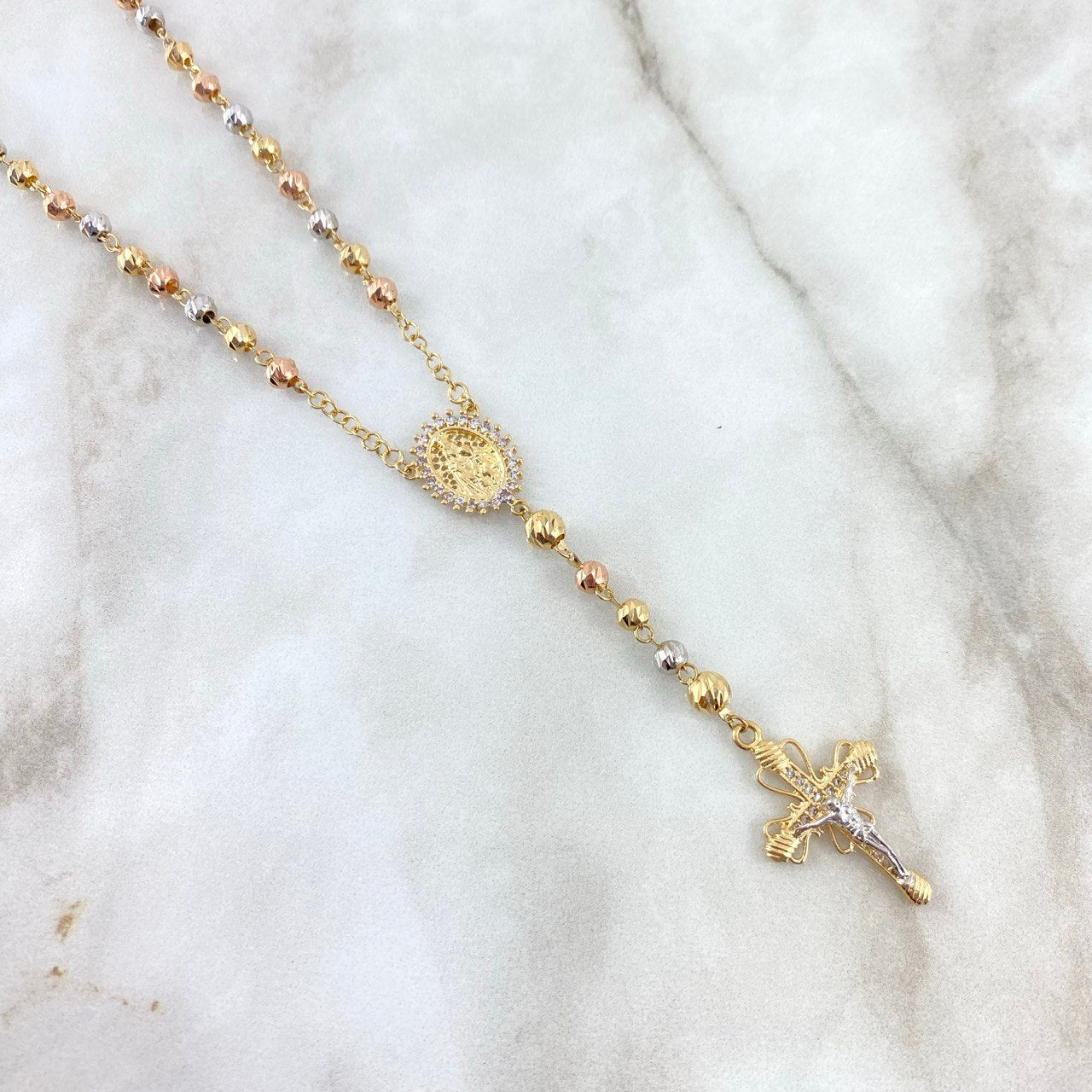Rosario Virgen del Carmen 13.2gr / 60cm / 4mm - 5mm Bolas Diamantadas Circones Blancos Tres Oros *