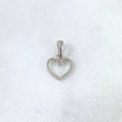 Dije Corazon Silueta 0.55gr / 1.4cm / Punteado Oro Blanco
