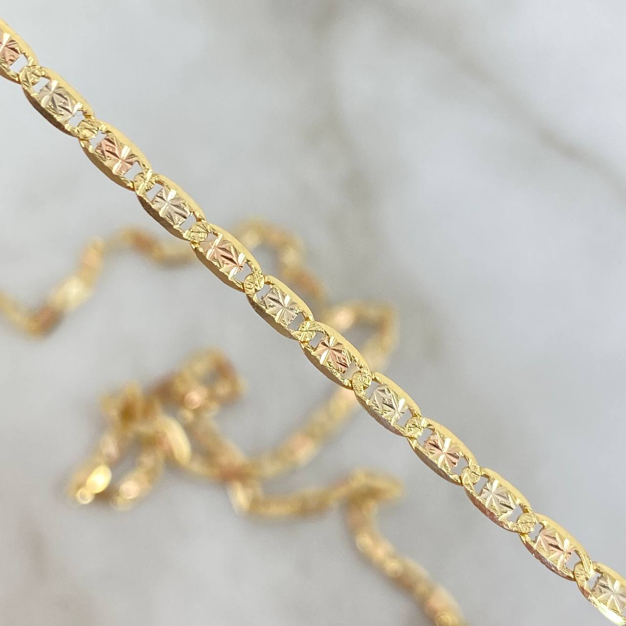 Cadena Plana Diamantada 7.35gr / 60cm / 2.8mm Tres Oros +3 18K