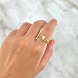 Anillo Solitario Correa Doble Cruzada 2.85gr / T7 1/4 / Circones Blancos Oro Amarillo ©