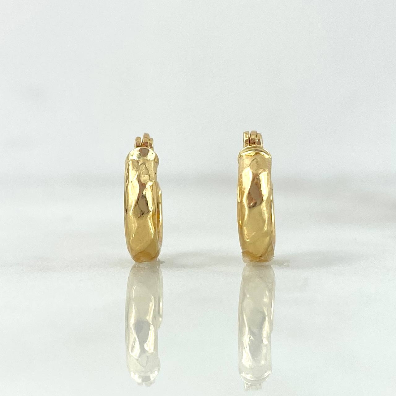 Candongas Nia 1.1gr / 1.1cm / Oro Amarillo ©