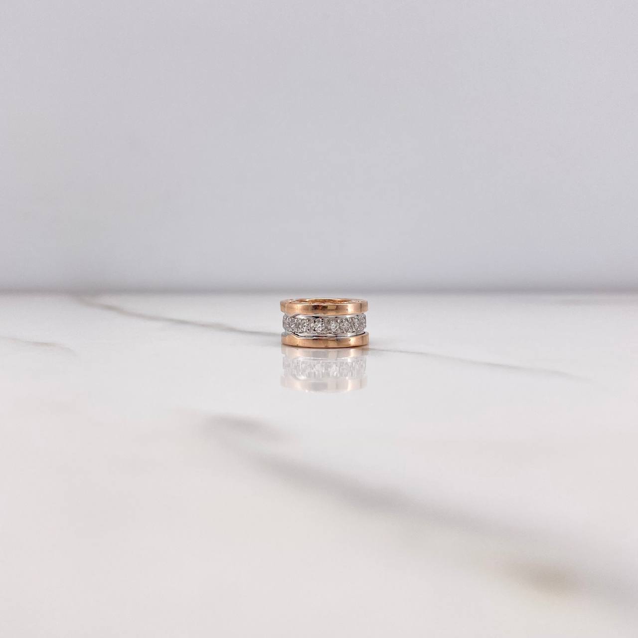 Dije Argolla BV 3gr / 1.2cm / Circones Blancos Dos Oros Blanco Rosa &