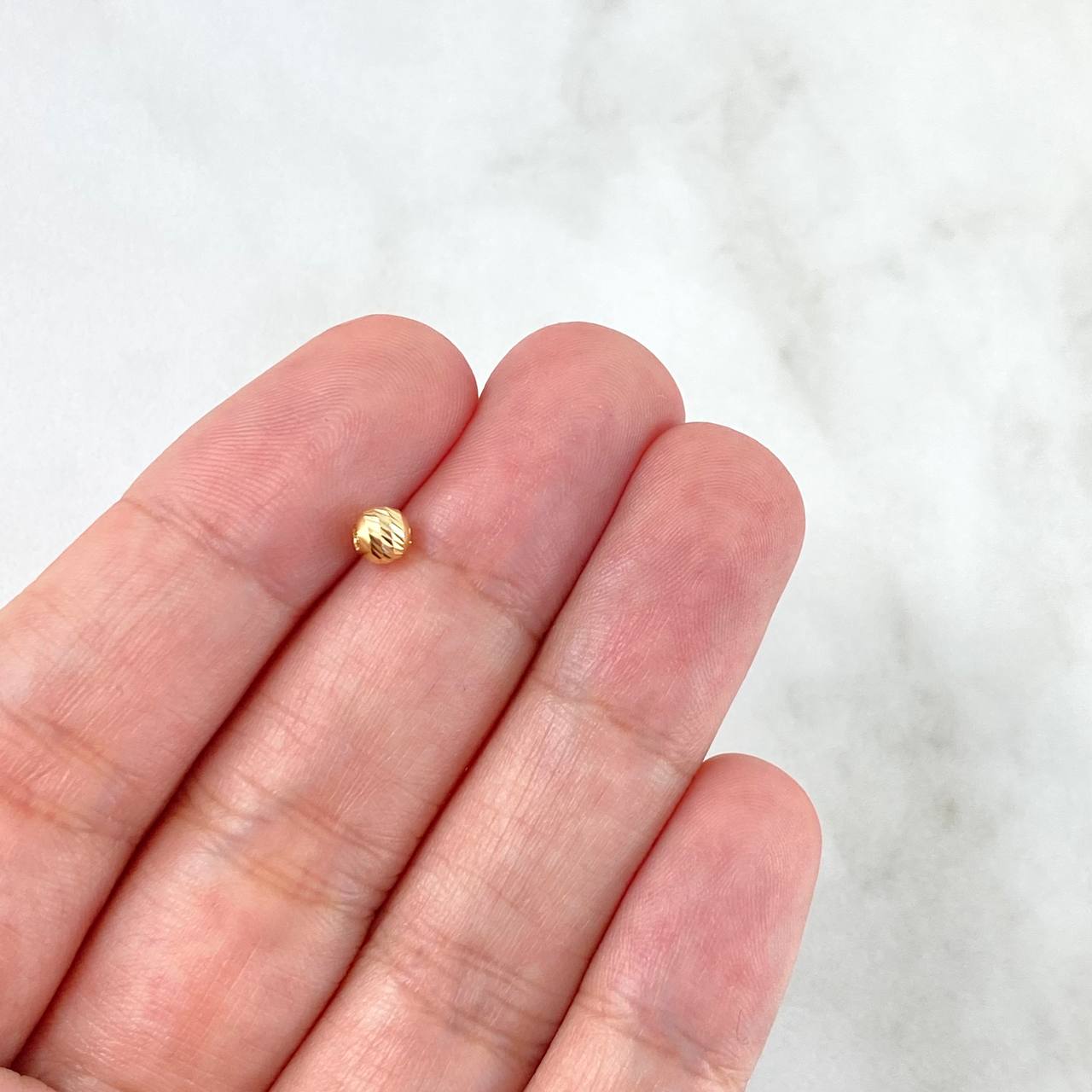 Bola Diamantada 4mm Oro Amarillo 18K *