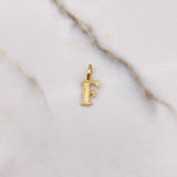 Dije Letra F 0.45gr / 1.5cm / Texturizado Oro Amarillo &
