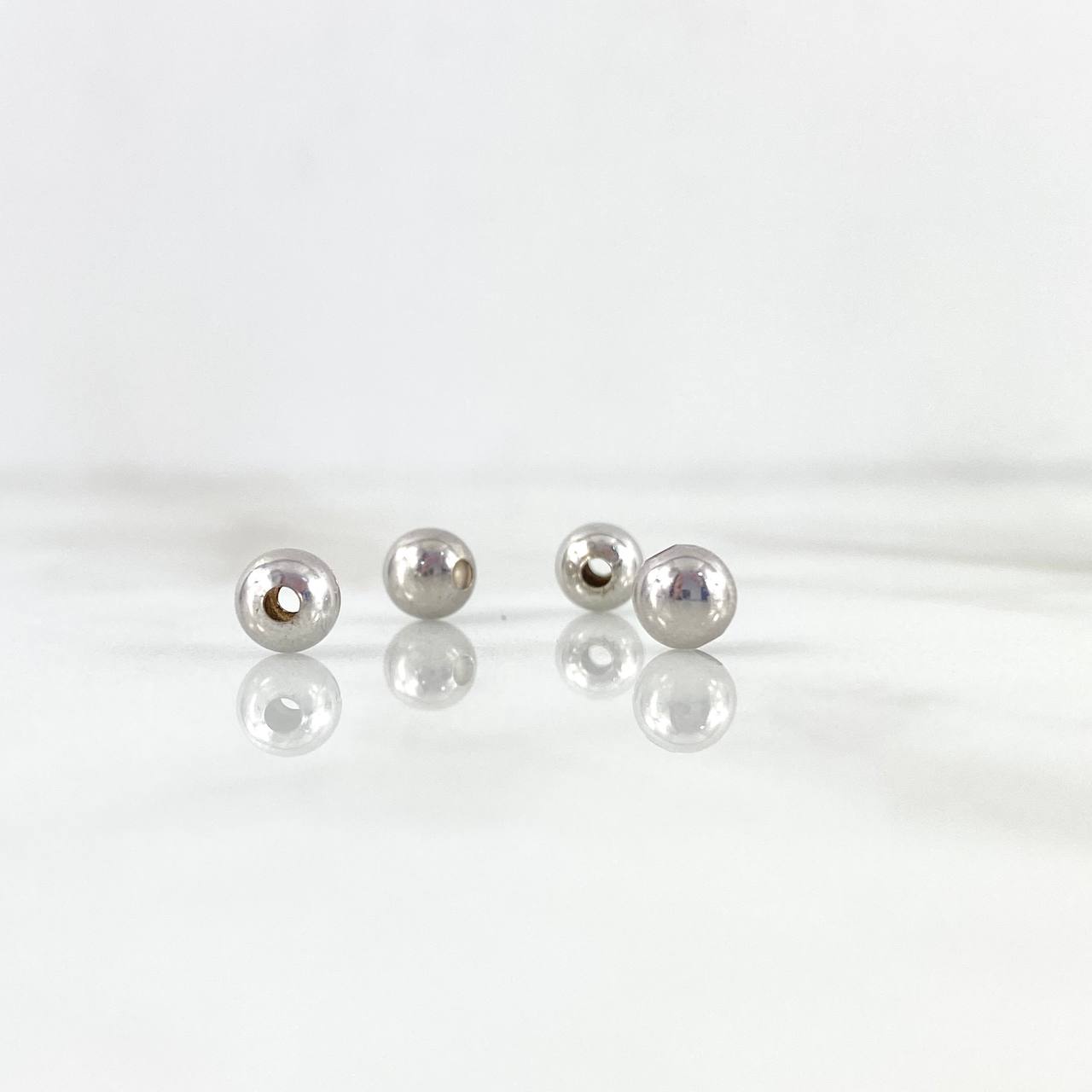 Bola Lisa 5mm Oro Blanco 18K