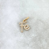 Dije Fe 0.8gr / 1.8cm / Circones Blancos Oro Amarillo ©