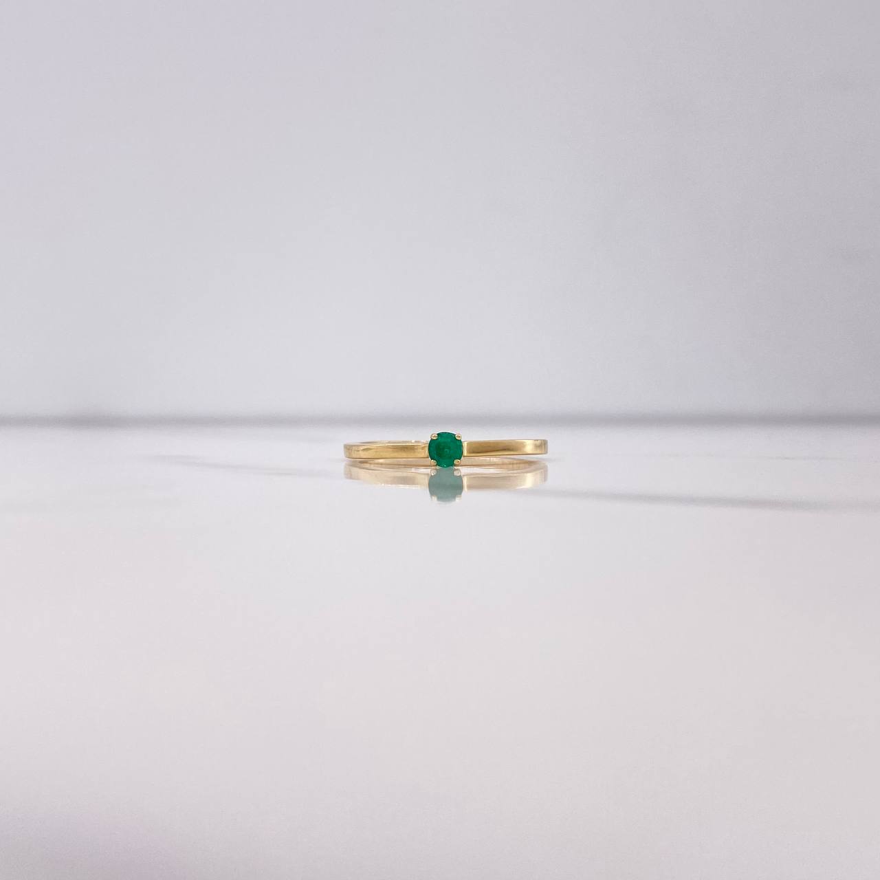 Anillo Solitario Redondo 1.75gr / T8 / Esmeralda 0.12 Qts Oro Amarillo (Joya) &