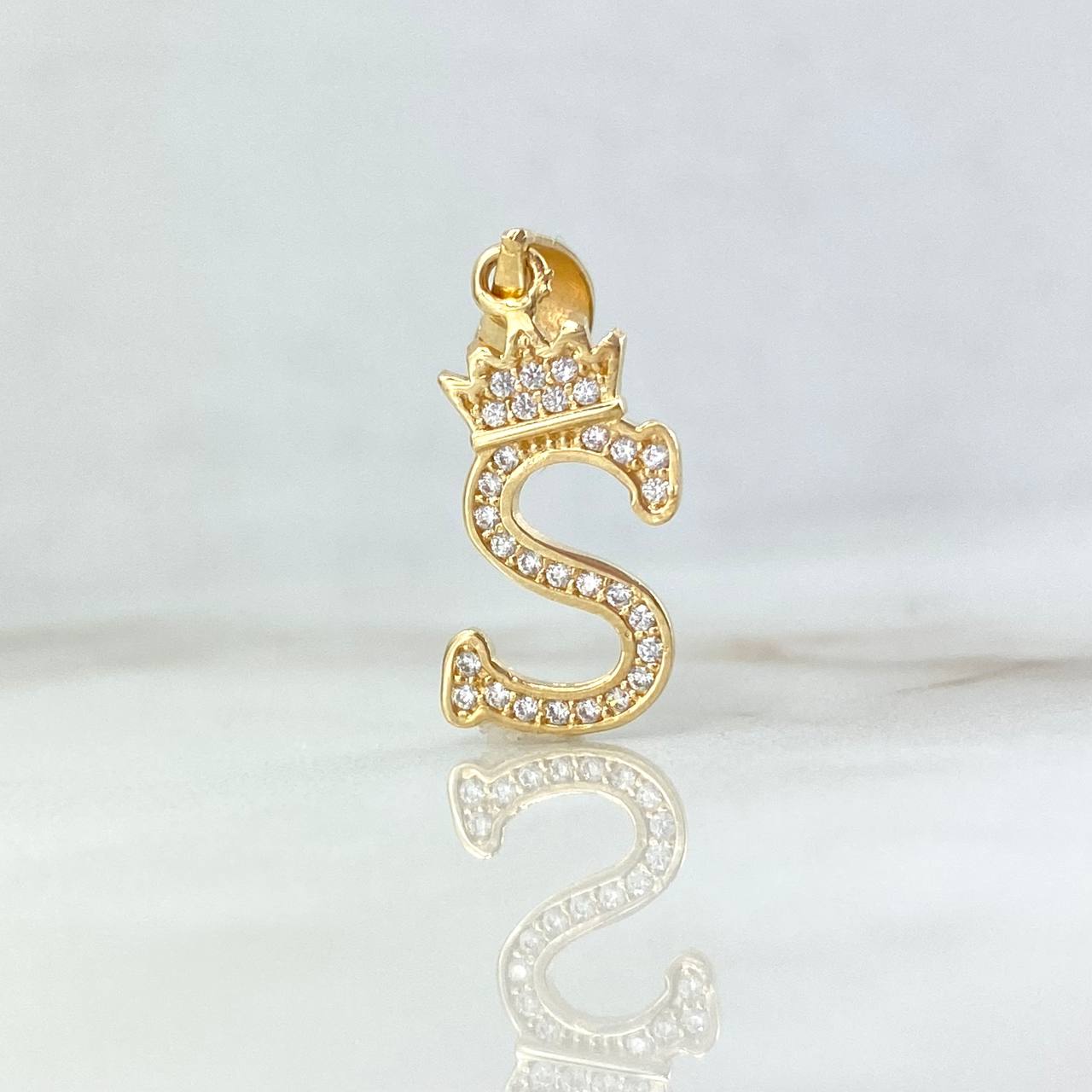 Dije Corona Letra S 1.45gr / 2.6cm / Oro Amarillo 18K *