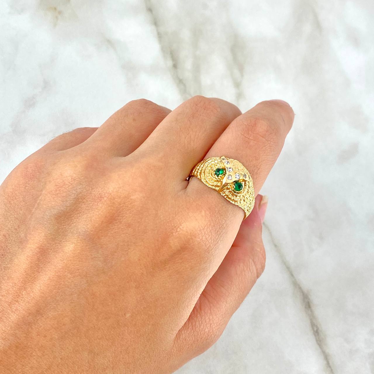 Anillo Búho 5.7gr / T9 3/4 / Circones Verdes Oro Amarillo