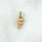 Dije Letra F Lisa 0.6gr / 1.4cm / Oro Amarillo